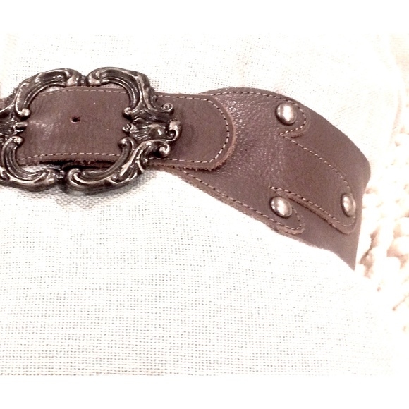 Buckle Accessories - Grey Leather Waist Shaping Belt | Vintage Buckle